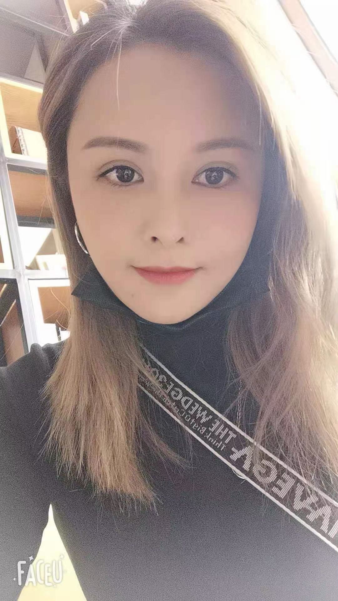 春江公寓漂亮楼凤小姐姐